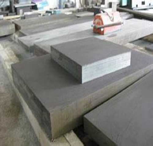 熱鍛40方螺母用硬質(zhì)合金鎢鋼做模具容易崩缺，用什么模具鋼好？