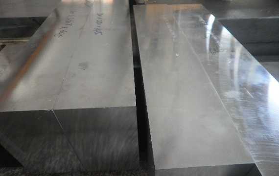 擠壓模具用的導柱什么材料，模具的導柱和導套